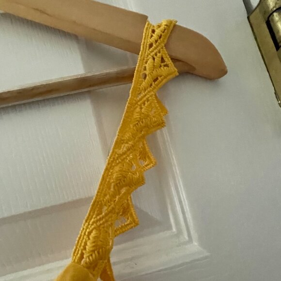 Yellow Lush Lace Strap Romper - Size Small - Picture 5 of 6